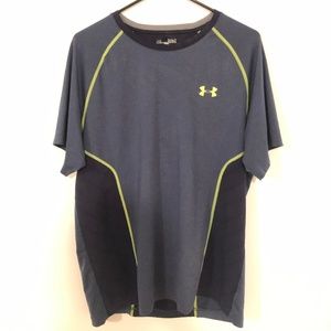 Extra Large Under Armour Athletic Shirt
